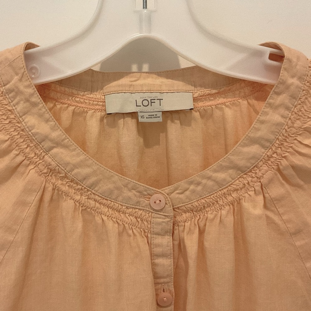 Loft Peach Peasant Blouse w Smocking XS